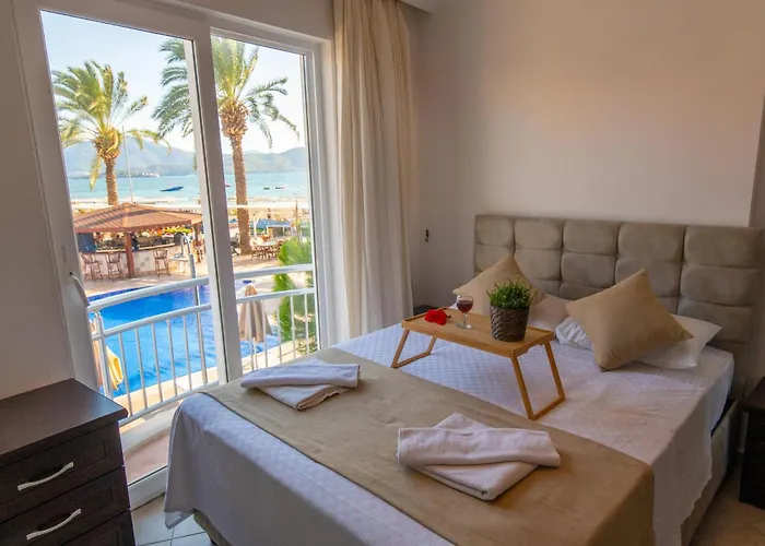 Sunset Club Aqualettings Dolphin 4 Апартаменты *